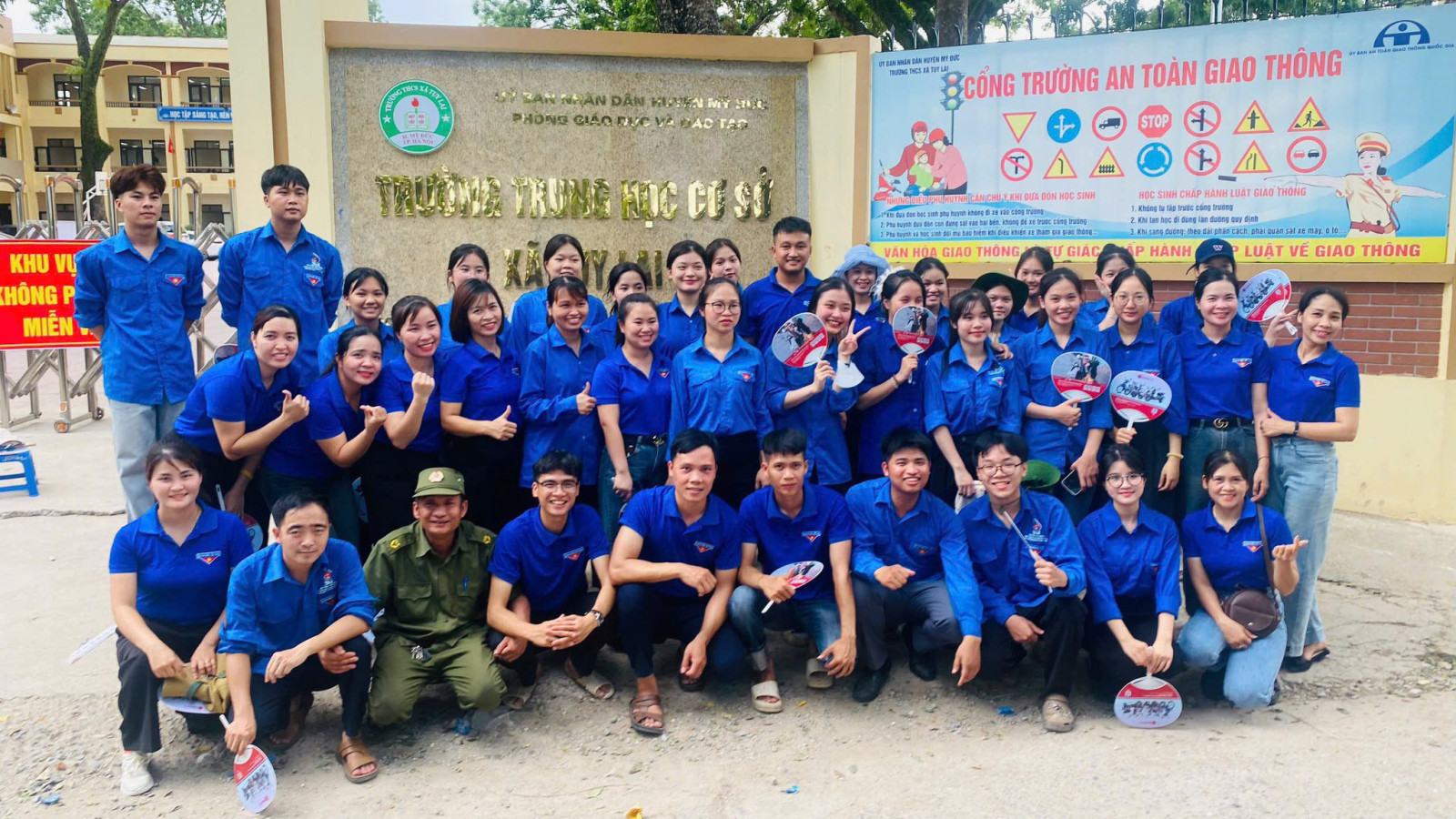 TIẾP SỨC MÙA THI 2025 – CHÚNG TÔI Ở ĐÂY KHI CÁC BẠN CẦN