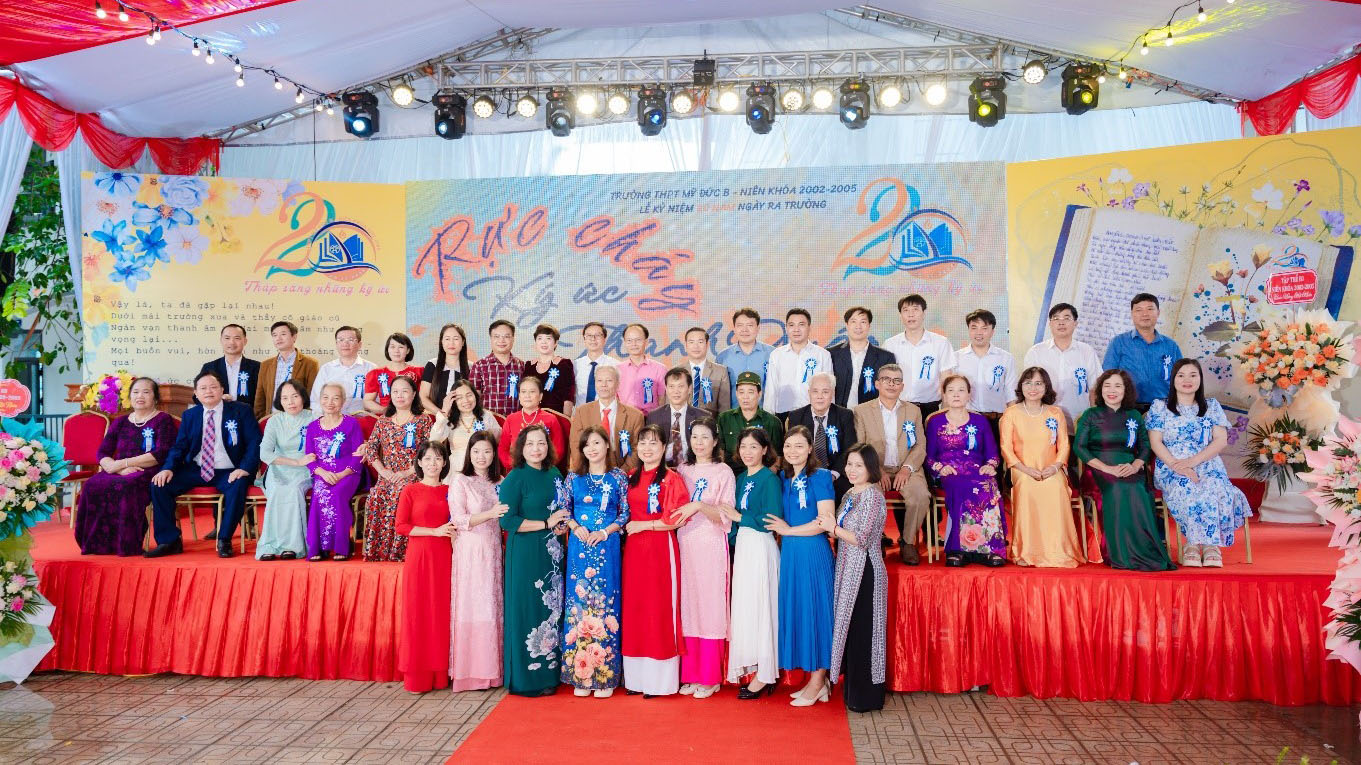 VỀ LẠI MÁI TRƯỜNG THPT MỸ ĐỨC B YÊU DẤU   KỶ NIỆM 20 NĂM RA TRƯỜNG