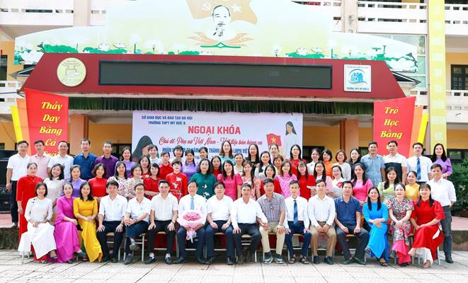 TRƯỜNG THPT MỸ ĐỨC B ĐẨY MẠNH CÔNG TÁC TUYÊN TRUYỀN HƯỚNG TỚI ĐẠI HỘI ĐẠI BIỂU TOÀN QUỐC LẦN THỨ XIV CỦA ĐẢNG