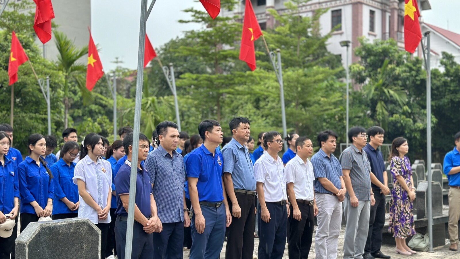 TRƯỜNG THPT MỸ ĐỨC B TỔ CHỨC LỄ DÂNG HƯƠNG TƯỞNG NIỆM CÁC ANH HÙNG LIỆT SĨ NHÂN KỶ NIỆM 79 NĂM NGÀY THƯƠNG BINH – LIỆT SĨ (27/7/1947 – 27/7/2026)